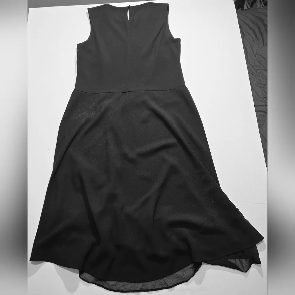 Talbots 12 Elegant Black Sleeveless Dress Ruffled Bottom & Crepe Staple Piece - Picture 11 of 13